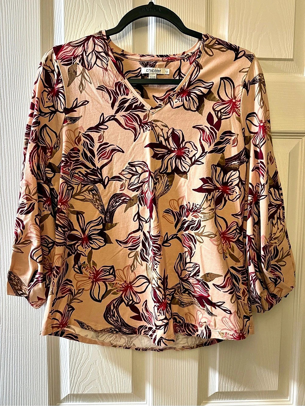 Chico's Floral Blouse in Pink & Brown Size Medium fun sleeve hem